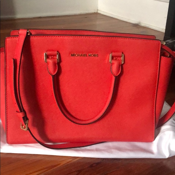 michael kors coral purse